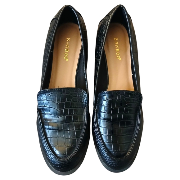 BAMBOO Black Crocodile Pattern Loafers - Picture 1 of 5